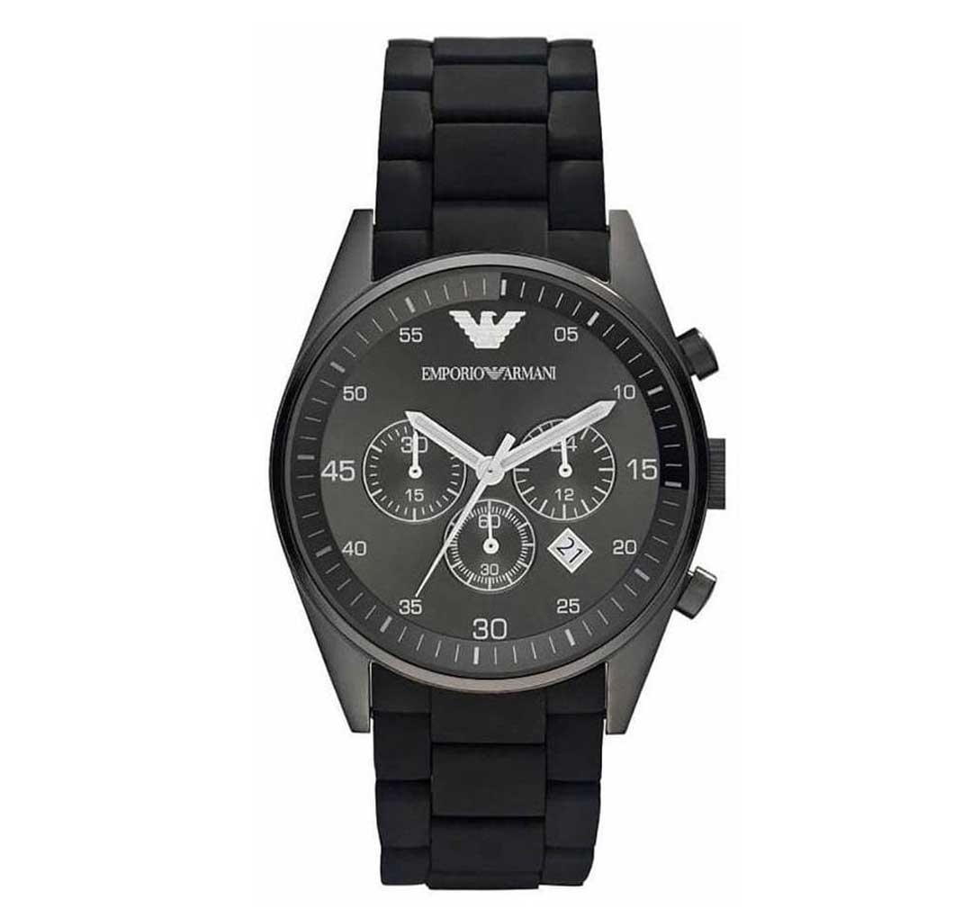 Emporio Armani Chronograph Ur i Sort Gummi AR5889